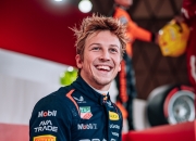 开云平台-索伯车队翻盘威廉姆斯，汉密尔顿扛起全队