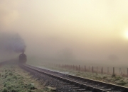 开云体育app-双线极限，F1巴林揭幕战狂飙与骑士绝地反击的竞技启示