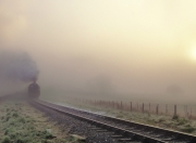 开云体育app-双线极限，F1巴林揭幕战狂飙与骑士绝地反击的竞技启示