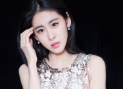 开云APP-坎特绞杀艺术，智利明星联队如何3-0肢解塞维利亚？