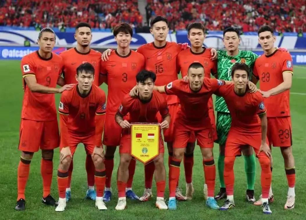 包含球队团结一致战胜对手,呈现出强大实力的词条 包含球队团结一致战胜对手,呈现出强大实力的词条