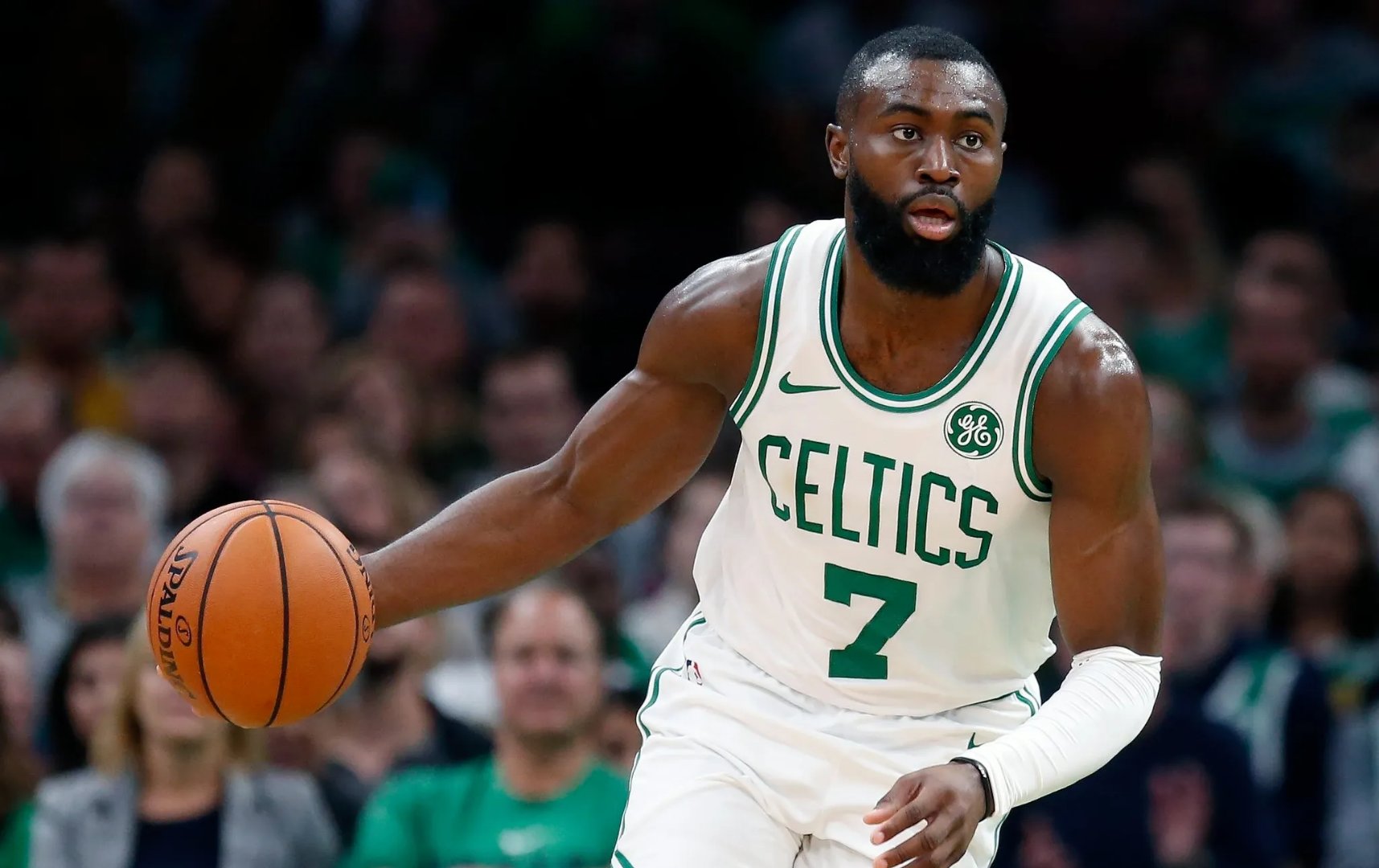 霍乐迪三分球命中,马刺主场战胜热火的简单介绍 霍乐迪三分球命中,马刺主场战胜热火的简单介绍