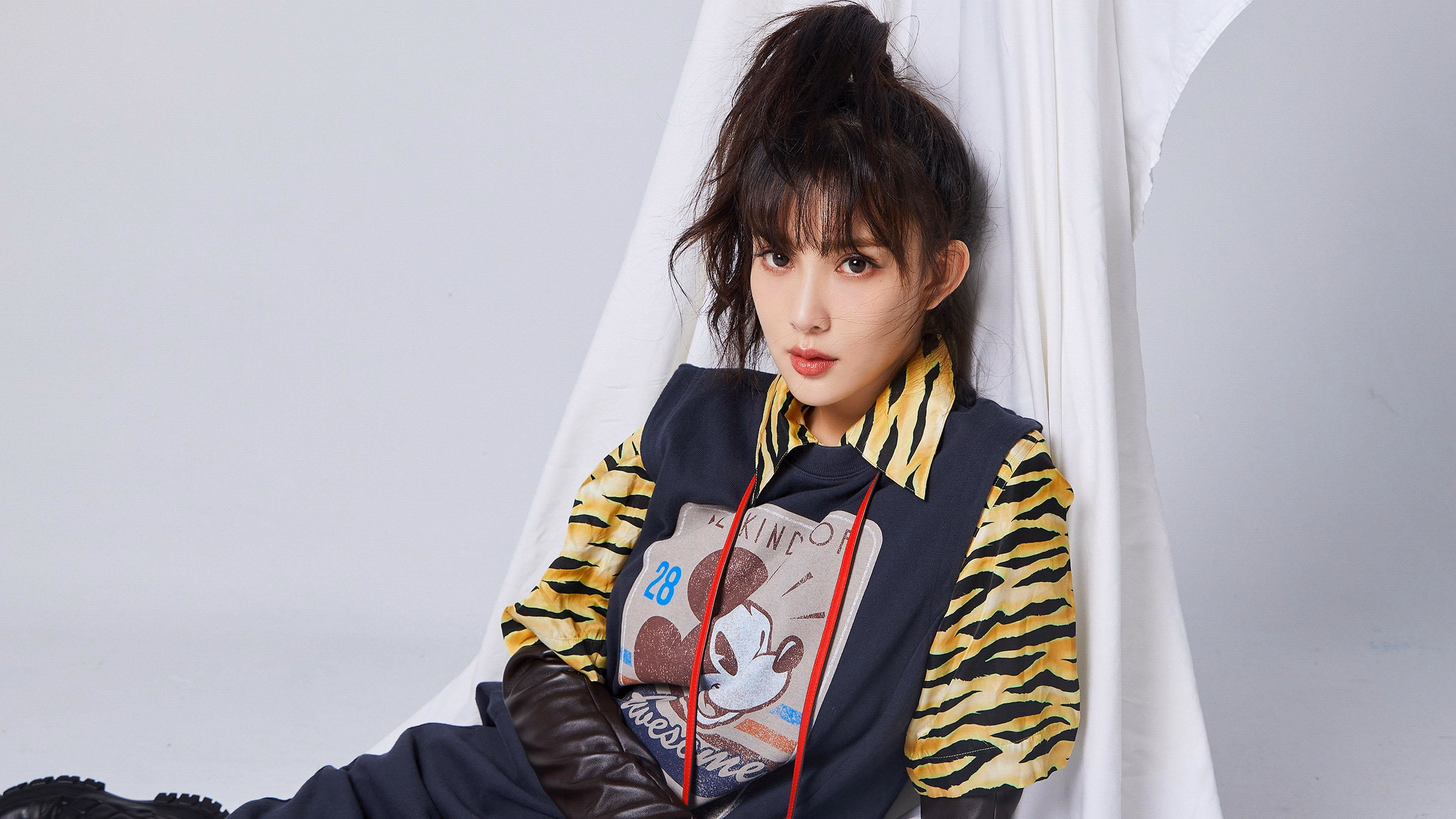 在历史交叉口,德甲的铁血意志与CBA的战术革命如何于同一夜晚共振