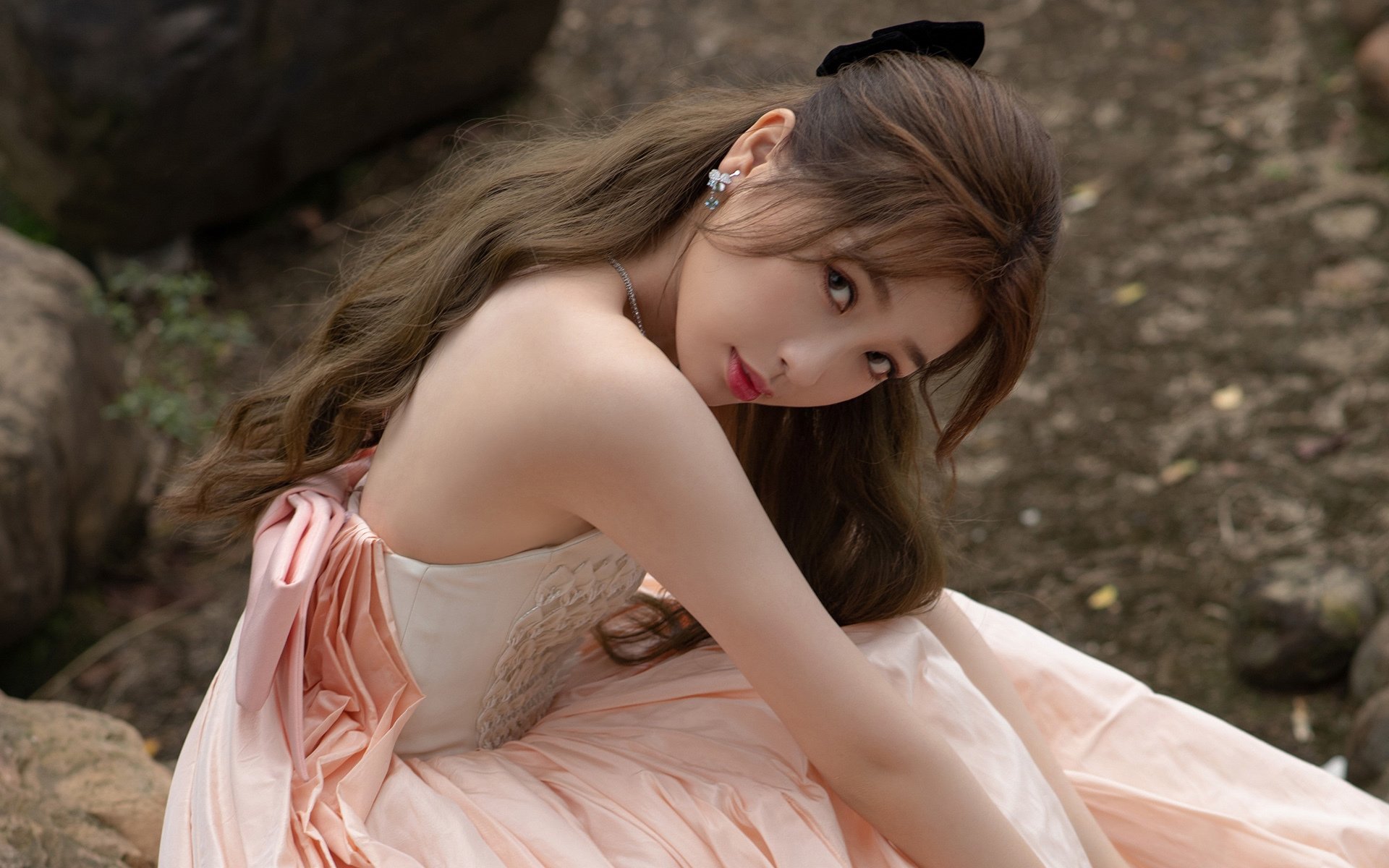 世纪之跃，斯通斯攻防统治助德国关键战突围巴拉圭