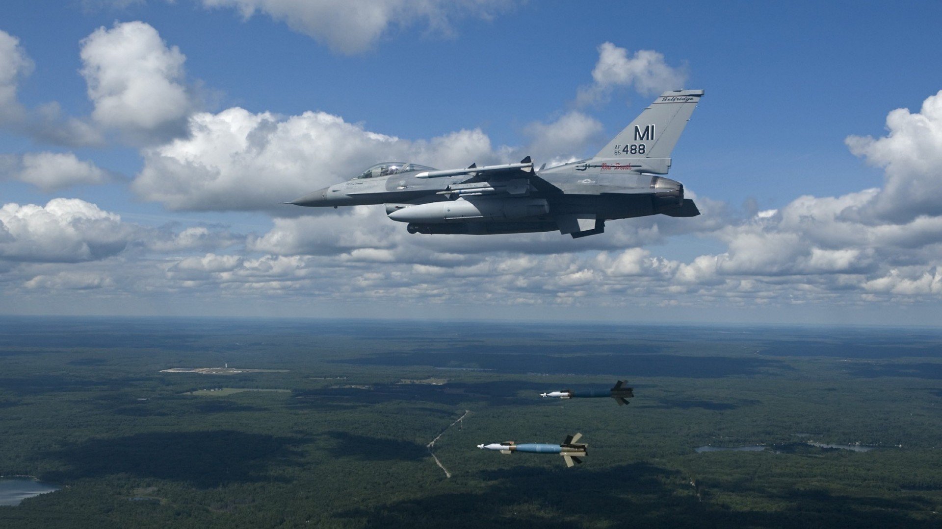 一个进球，三座丰碑，爱德华兹的欧冠半决赛之夜如何改写足球史册