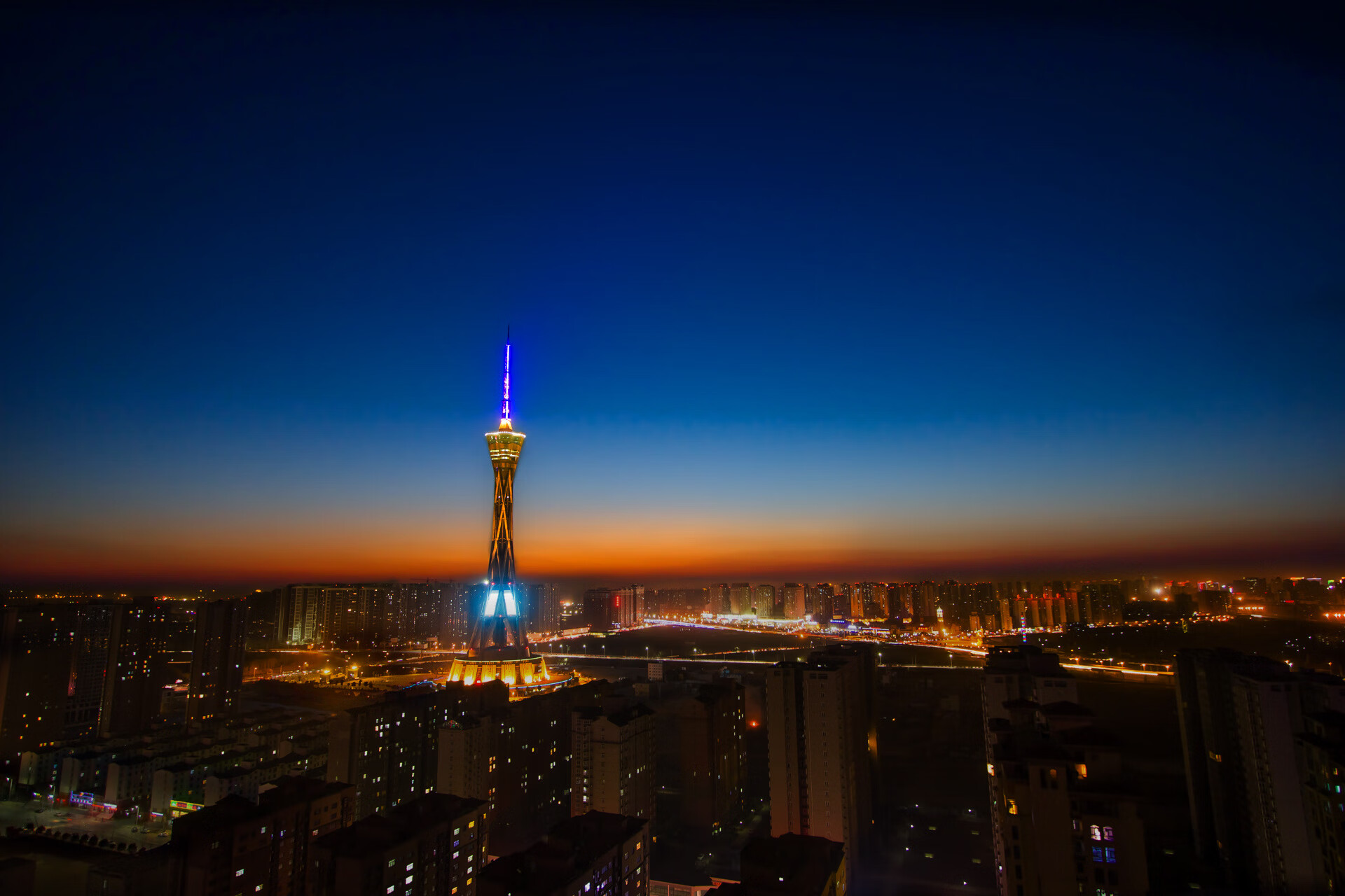 橙衣风暴席卷东方,2026世界杯C组焦点战,荷兰如何以维尼修斯为轴心击碎泰国防线
