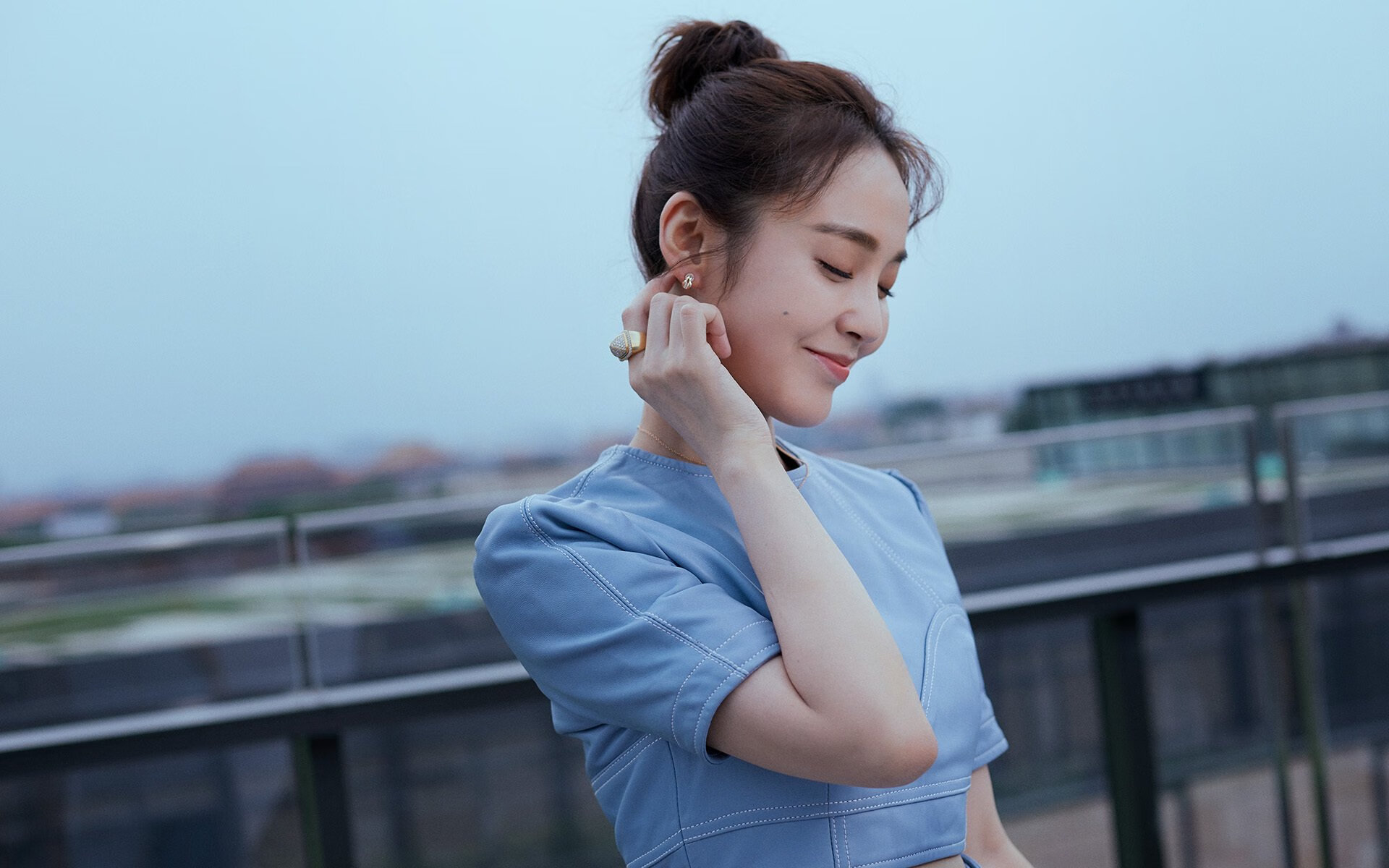橙色郁金香凋零之夜,厄瓜多尔高原风暴碾压荷兰,维尼修斯化身桑巴之王统治2026半决赛