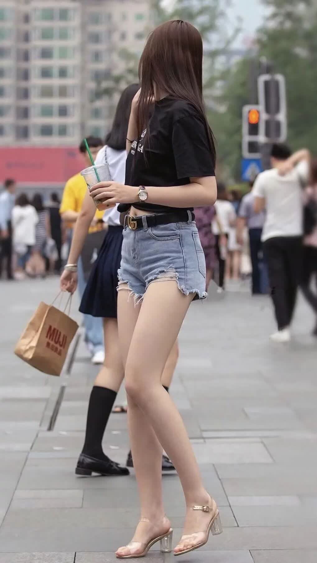 孤星绝杀,当整座球场的呼吸,在阿诺德那一脚间凝固