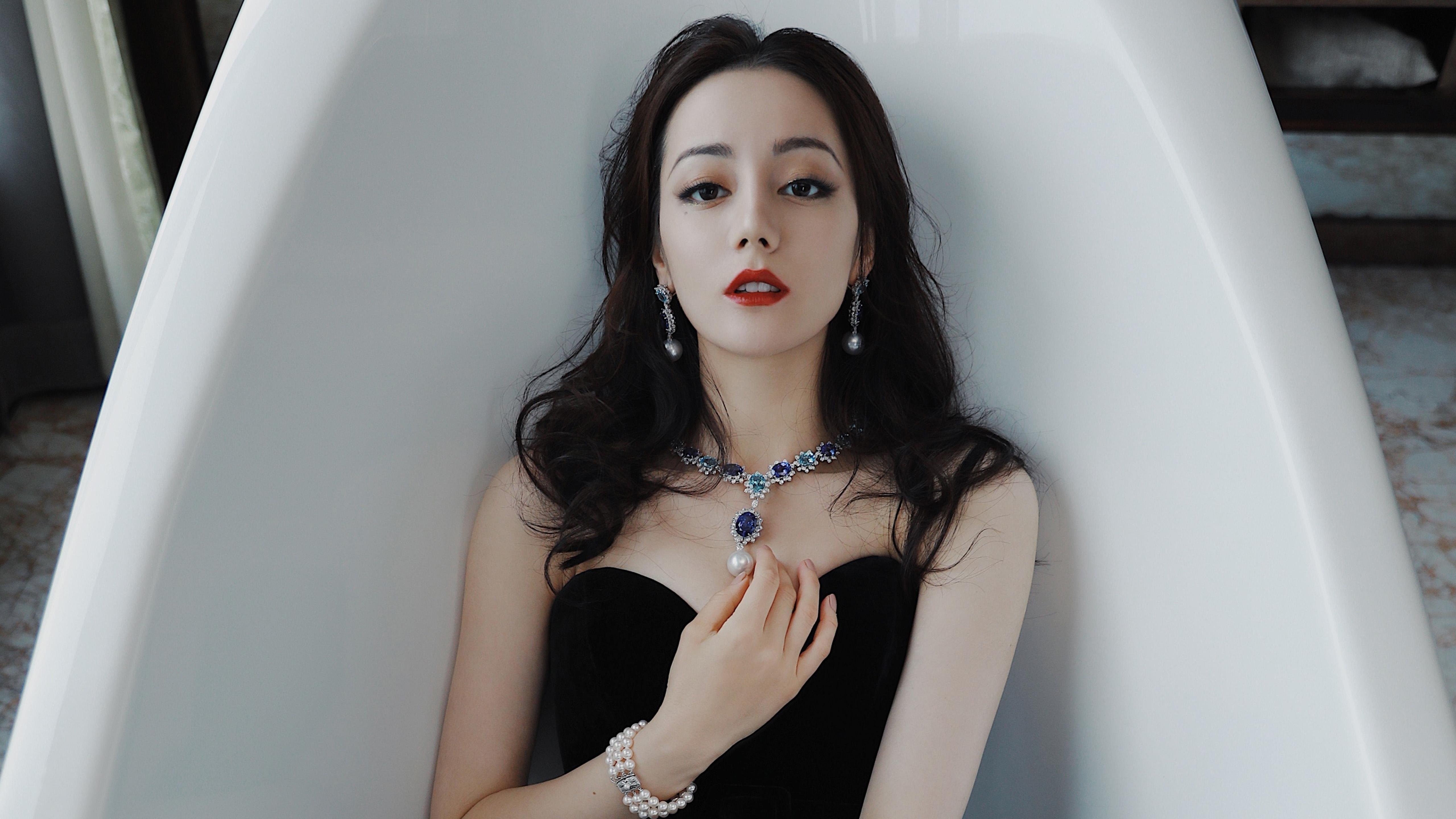 橙衣凋零,战象嘶鸣,当萨内的闪电撕裂郁金香,2026世界杯C组迎来颠覆之夜
